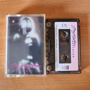 SEZEN AKSU - SÖYLÜYOR (1989) - KASET 2.EL