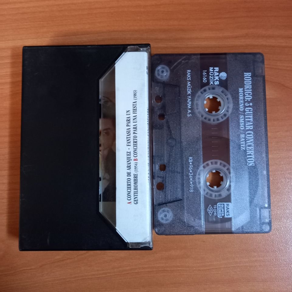 RODRIGO : 3 GUITAR CONCERTOS / MORENO, SMSO, BATIZ (1996) - KASET 2.EL