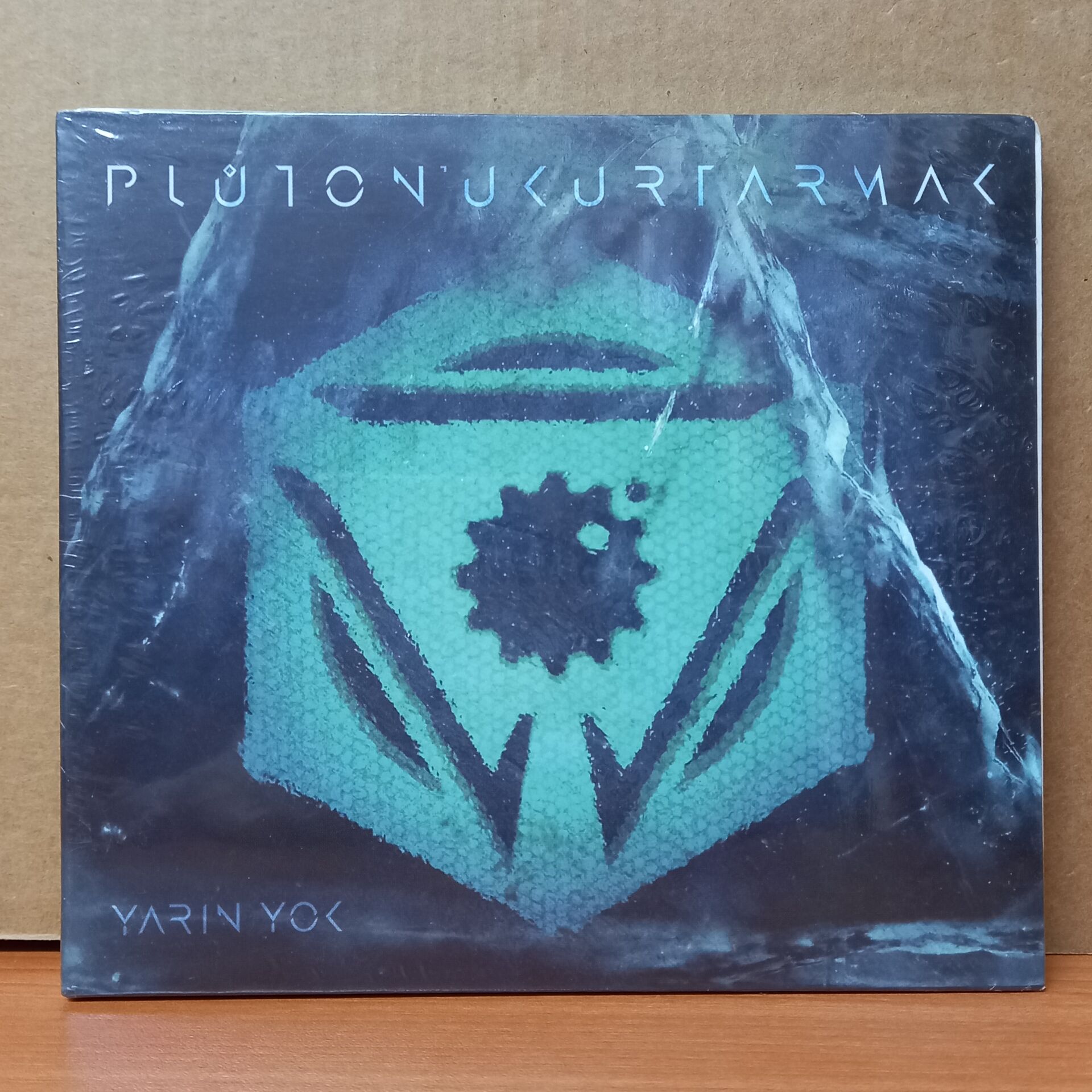 PLÜTON'U KURTARMAK - YARIN YOK (2013) - CD SIFIR