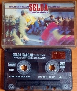 SELDA BAĞCAN - TÜRKÜLERİMİZ 3 / VURULDUK EY HALKIM UNUTMA BİZİ (1997) - KASET 2.EL