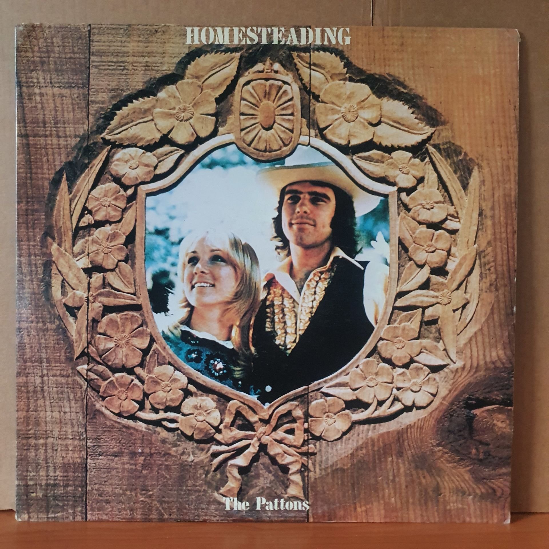 THE PATTONS - HOMESTEADING (1975) - LP 2.EL PLAK
