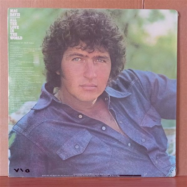 MAC DAVIS – ALL THE LOVE IN THE WORLD (1975) - LP DÖNEM BASKISI SIFIR PLAK