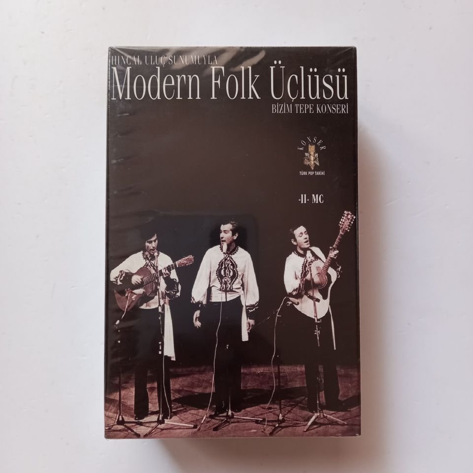 MODERN FOLK ÜÇLÜSÜ - BİZİM TEPE KONSERİ / HINCAL ULUÇ SUNUMUYLA - 2 KASET SIFIR