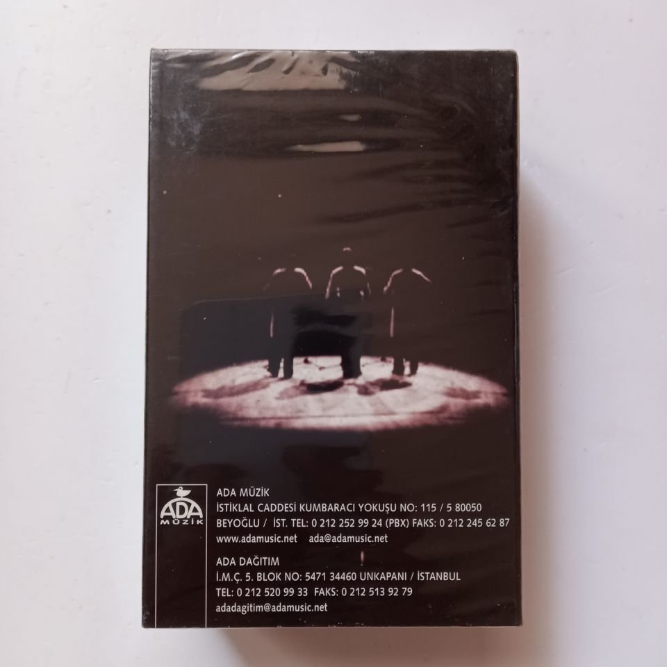 MODERN FOLK ÜÇLÜSÜ - BİZİM TEPE KONSERİ / HINCAL ULUÇ SUNUMUYLA - 2 KASET SIFIR