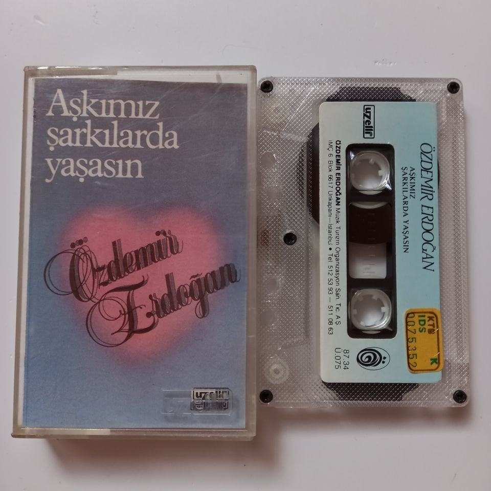 ÖZDEMİR ERDOĞAN - AŞKIMIZ ŞARKILARDA YAŞASIN (1987) - KASET 2.EL