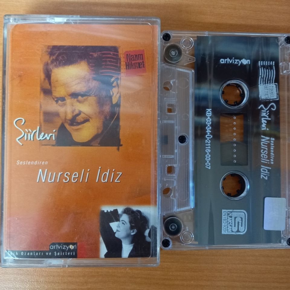 NAZIM HİKMET ŞİİRLERİ / NURSELİ İDİZ (2003) - KASET 2.EL