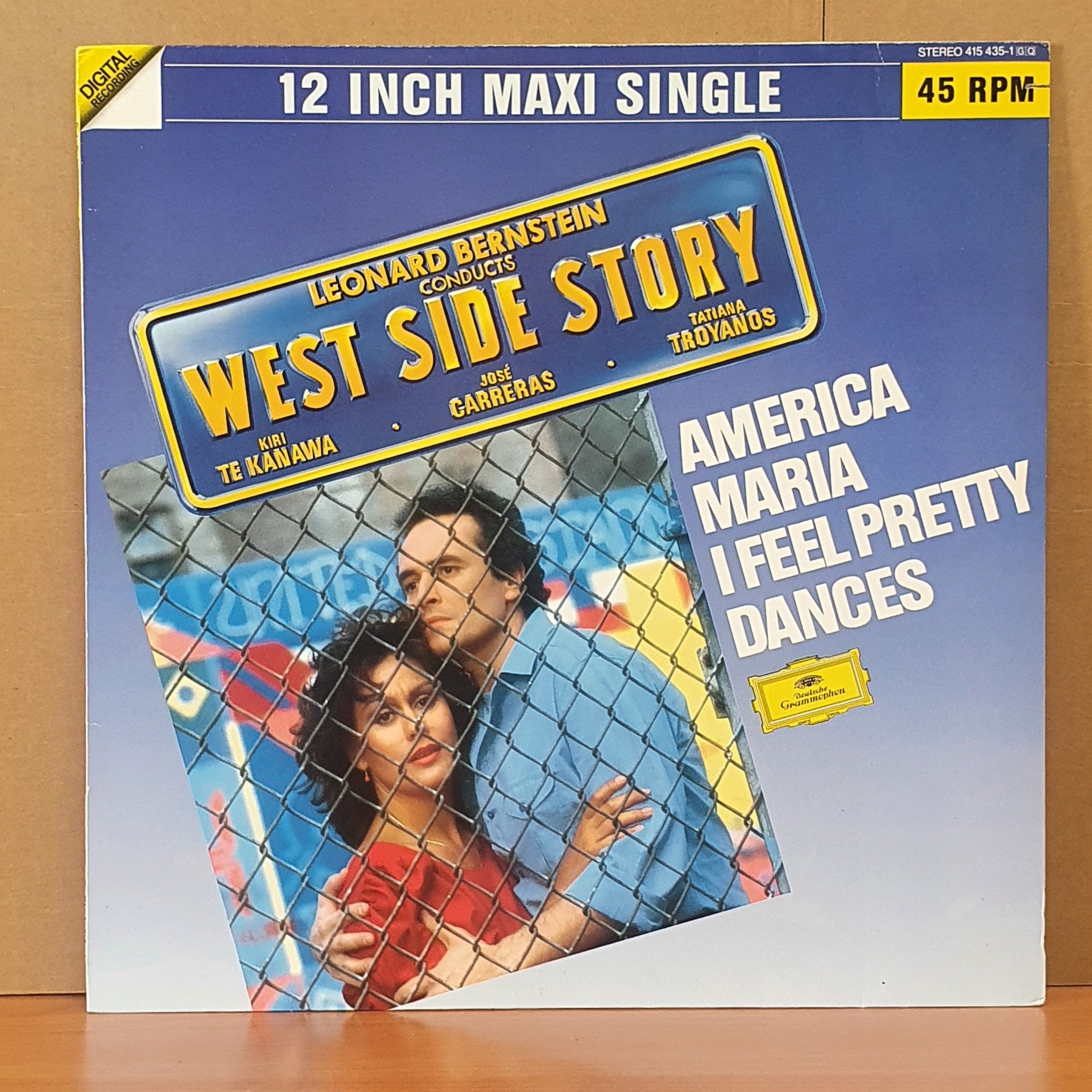LEONARD BERNSTEIN CONDUCTS WEST SIDE STORY (1985) - 12'' 45RPM MAXI SINGLE 2.EL PLAK