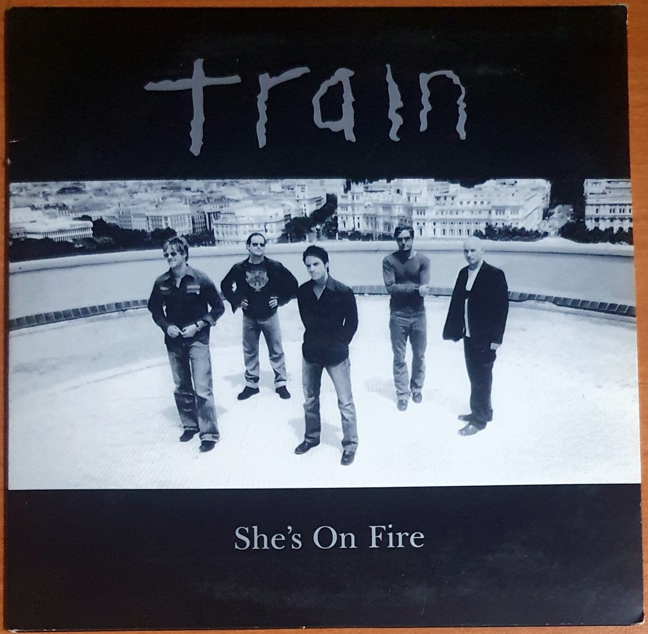 TRAIN - SHE'S ON FIRE (2002) - CD SINGLE 2.EL