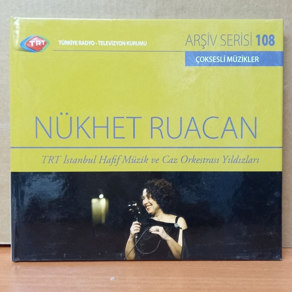 NÜKHET RUACAN / TRT İSTANBUL HAFİF MÜZİK VE CAZ ORKESTRASI YILDIZLARI / ARŞİŞV SERİSİ 108 - CD 2.EL