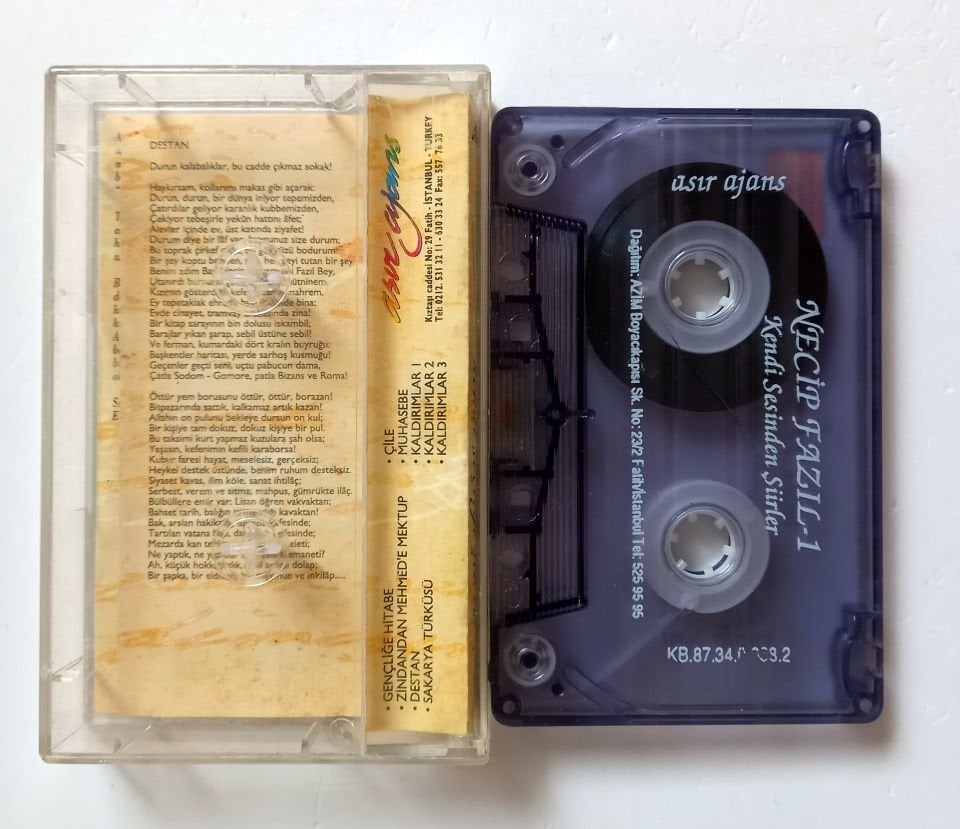 NECİP FAZIL - KENDİ SESİNDEN KENDİ SEÇTİĞİ ŞİİRLER  (1987) - KASET 2.EL