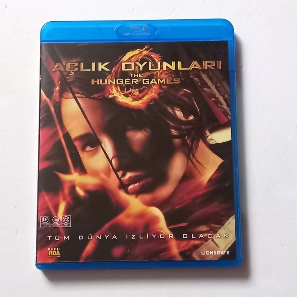 AÇLIK OYUNLARI / THE HUNGER GAMES - JENNIFER LAWRENCE, JOSH HUTCHERSON, LIAM HEMSWORTH - YÖN.: GARY ROSS - BLU-RAY 2.EL