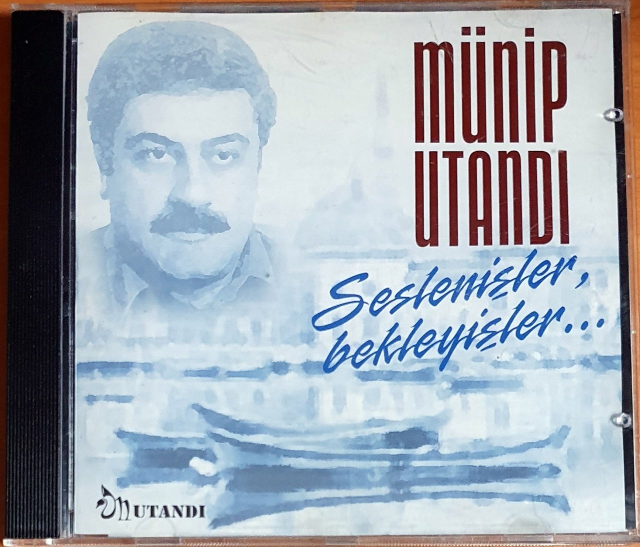 MÜNİP UTANDI - SESLENİŞLER, BEKLEYİŞLER (2001) - CD UTANDI MÜZİK 2.EL