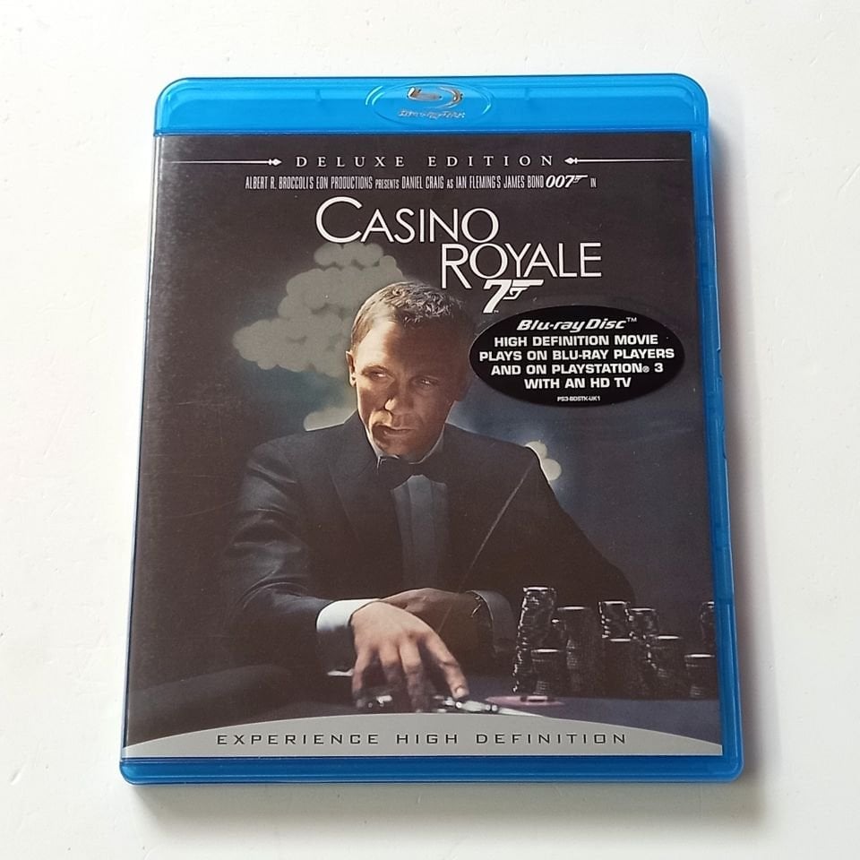 CASINO ROYALE - DELUXE EDITION - DANIEL CRAIG, EVA GREEN, MADS MIKKELSEN, YÖN.: MARTIN CAMPBELL - BLU-RAY 2 DİSK DELUXE EDITION 2.EL