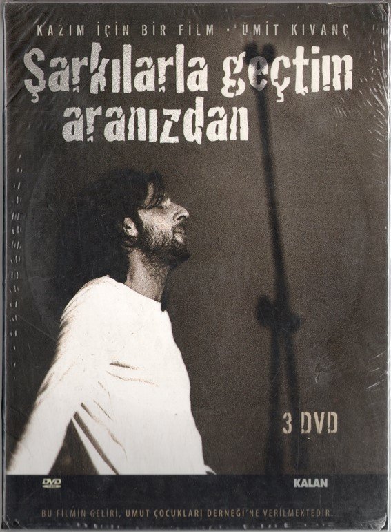 ŞARKILARLA GEÇTİM ARANIZDAN KAZIM KOYUNCU - ÜMİT KIVANÇ - 3DVD SIFIR BELGESEL