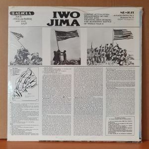 IWO JIMA / COMBAT ACTUALITIES / BROADCASTS OF THE BLOODIEST BATTLE OF WORLD WAR II AND OF THE FIGHTING U.S. MARINES  (1977) - LP DÖNEM BASKISI SIFIR PLAK