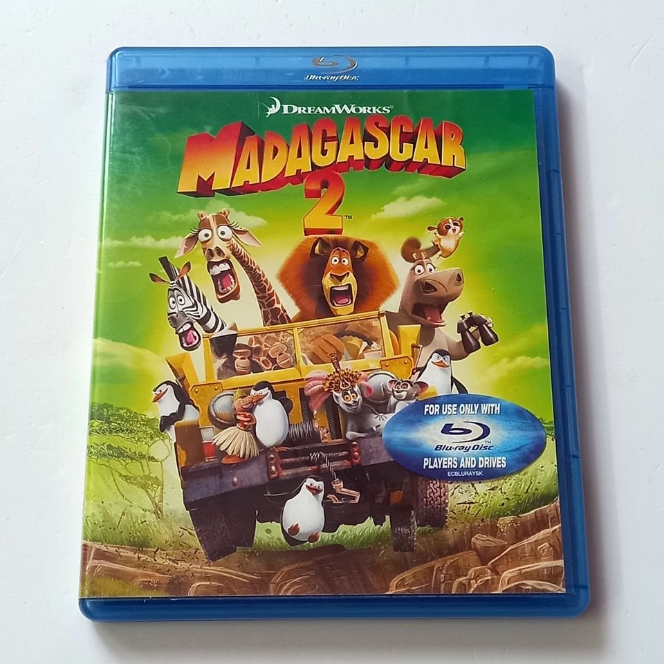 MADAGASCAR 2 - DREAMWORKS ANİMASYON - SES.: BEN STILLER, CHRIS ROCK - BLU-RAY 2.EL