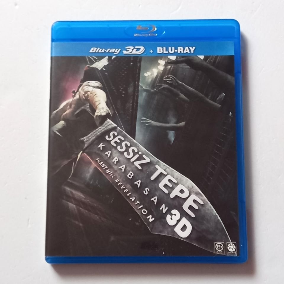 SESSİZ TEPE KARABASAN 3D / SILENT HILL REVELATION 3D - ADELAIDE CLEMENS, KIT HARINGTON - YÖN.: MICHAEL J. BASSETT - BLU-RAY 3D + BLU-RAY TEK DİSK 2.EL
