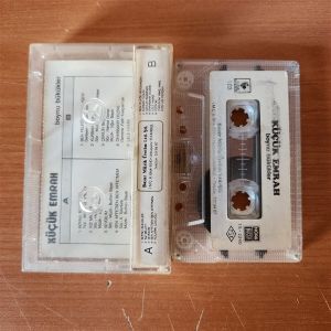 KÜÇÜK EMRAH - BOYNU BÜKÜKLER - KASET 2.EL