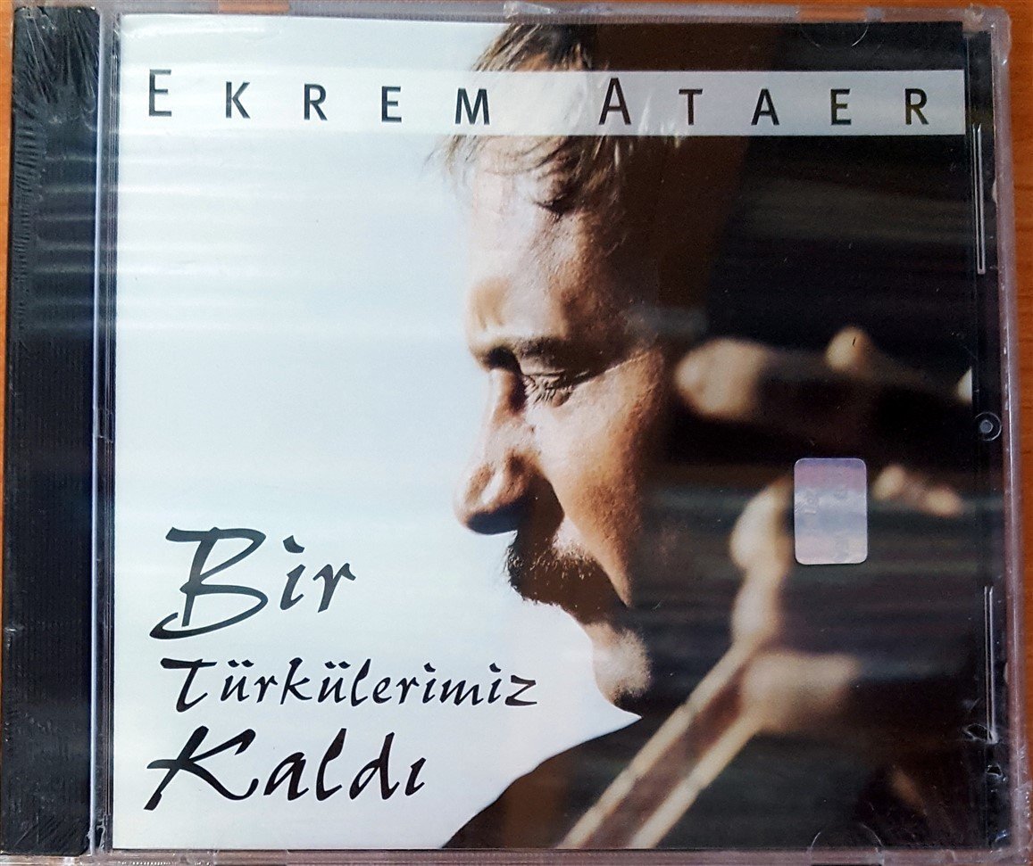 EKREM ATAER - BİR TÜRKÜLERİMİZ KALDI CD SIFIR