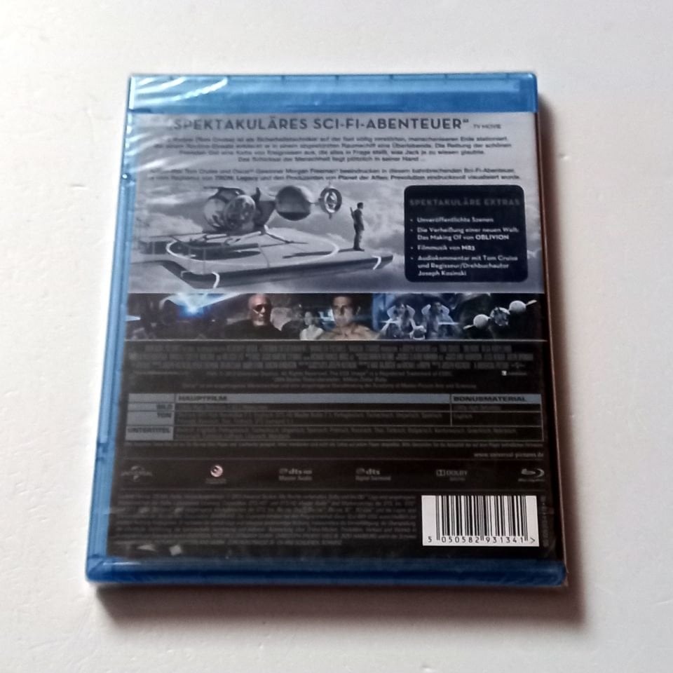 OBLIVION - TOM CRUISE, MORGAN FREEMAN, ANDREA RISEBOROUGH - YÖN.: JOSEPH KOSINSKI - BLU-RAY SIFIR