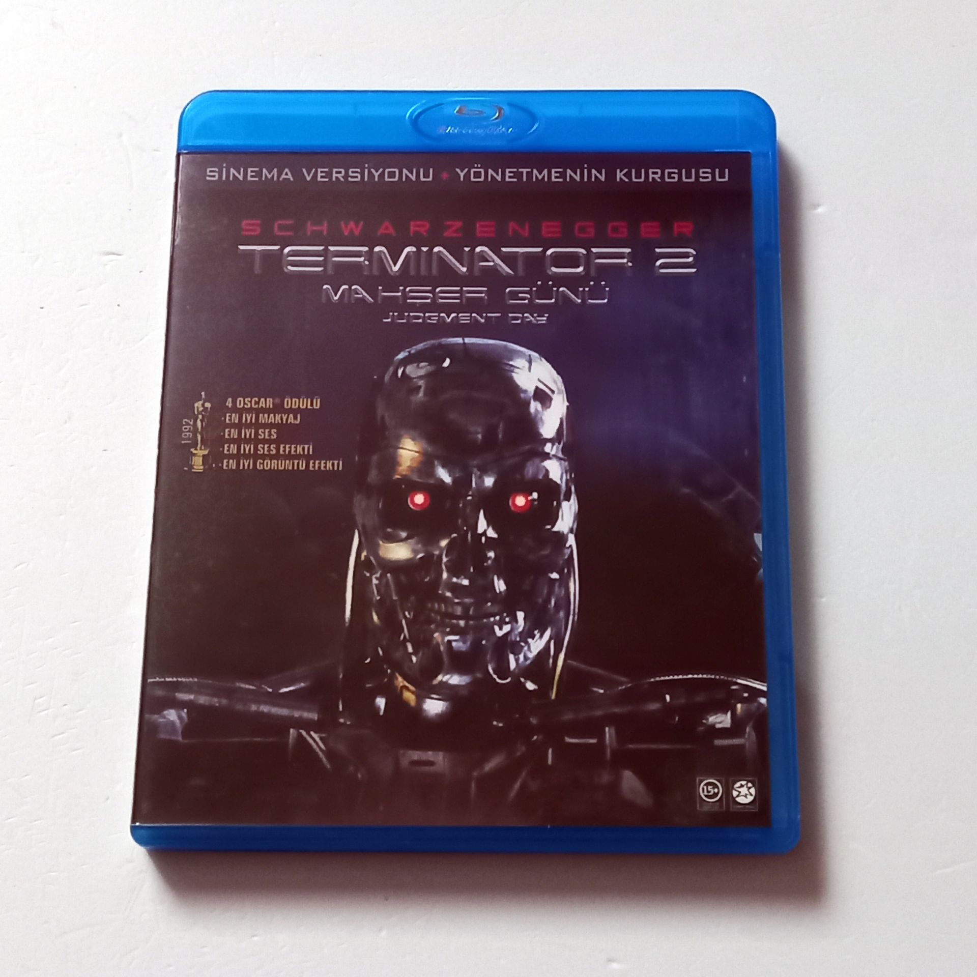 TERMINATOR 2 MAHŞER GÜNÜ / TERMINATOR 2 JUDGMENT DAY - ARNOLD SCHWARZENEGGER, LINDA HAMILTON, ROBERT PATRICK - YÖN.: JAMES CAMERON - BLU-RAY 2.EL