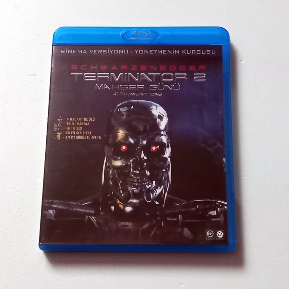 TERMINATOR 2 MAHŞER GÜNÜ / TERMINATOR 2 JUDGMENT DAY - ARNOLD SCHWARZENEGGER, LINDA HAMILTON, ROBERT PATRICK - YÖN.: JAMES CAMERON - BLU-RAY 2.EL