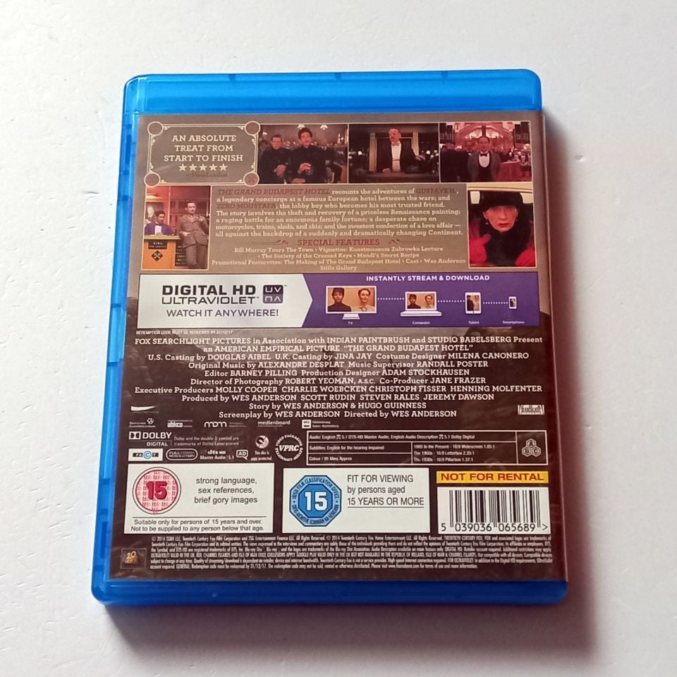 THE GRAND BUDAPEST HOTEL - RALPH FIENNES, F. MURRAY ABRAHAM, TONY REVOLORI - YÖN.: WES ANDERSON - BLU-RAY 2.EL TR ALTYAZI YOKTUR