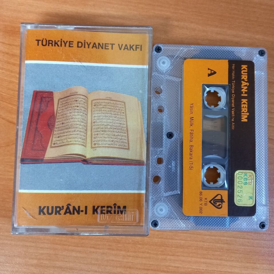 TÜRKİYE DİYANET VAKFI - KUR'AN-I KERİM (1986) - KASET 2.EL
