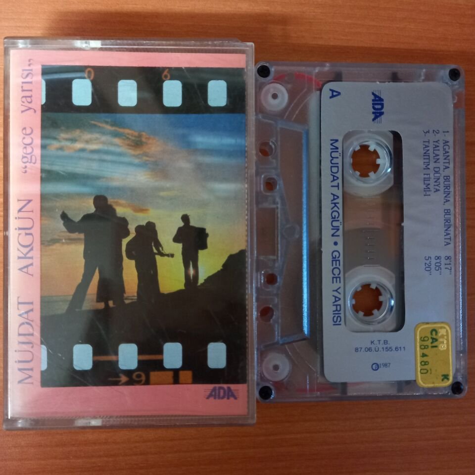 MÜJDAT AKGÜN - GECE YARISI (1987) - KASET 2.EL