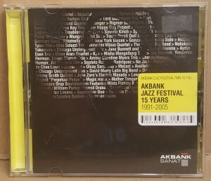 AKBANK JAZZ FESTIVAL 15 YEARS / 1991-2005 / FLORA PURIM, CASSANDRA WILSON, JOHN SCOFIELD, JIMMY SMITH, İLHAN ERŞAHİN (2005) - CD 2.EL