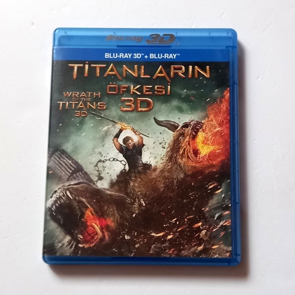 TİTANLARIN ÖFKESİ 3D / WRATH OF THE TITANS 3D - SAM WORTHINGTON, ROSAMUND PIKE - YÖN.: JONATHAN LIEBESMAN - BLU-RAY + BLU-RAY 3D İKİ DİSK 2.EL