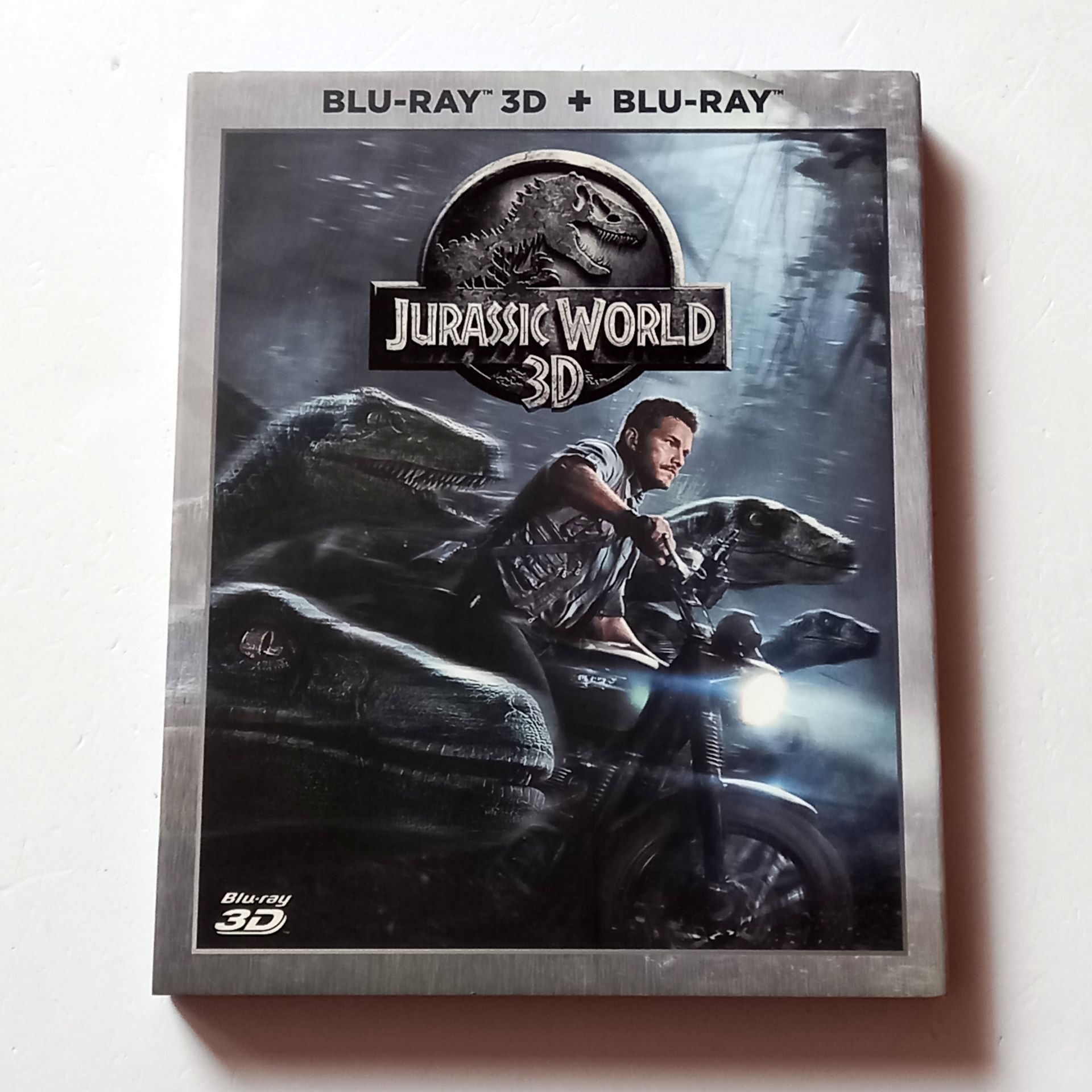 JURASSIC WORLD 3D - CHRIS PRATT, BRYCE DALLAS HOWARD - YÖN.: COLIN TREVORROW - BLU-RAY + BLU-RAY 3D İKİ DİSK SLIPCOVER 2.EL