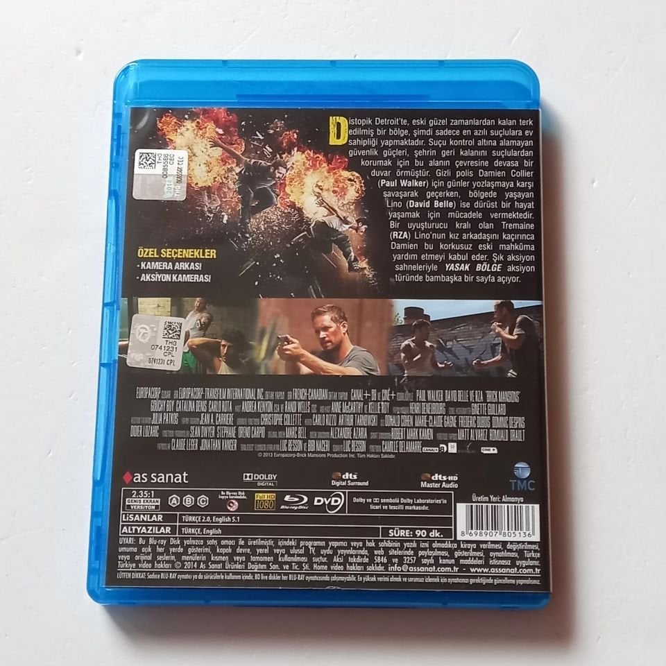 YASAK BÖLGE / BRICK MANSIONS - PAUL WALKER, DAVID BELLE, RZA - YÖN.: CAMILLE DELAMARRE - BLU-RAY + DVD İKİ DİSK 2.EL