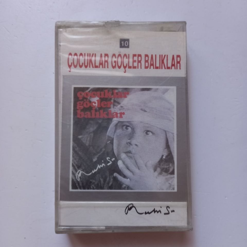 RUHİ SU - ÇOCUKLAR GÖÇLER BALIKLAR (1987) - KASET SIFIR