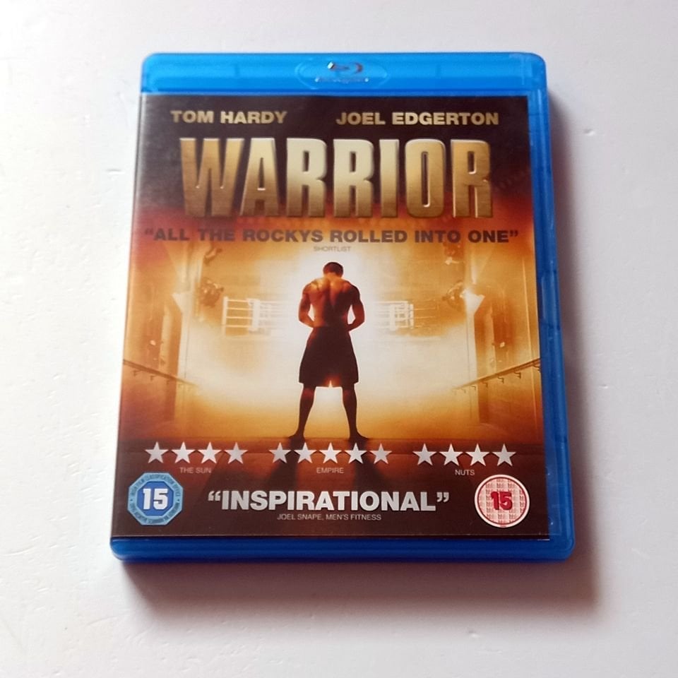 WARRIOR - TOM HARDY, JOEL EDGERTON - YÖN.: GAVIN O\'CONNOR -  BLU-RAY REGION B TR ALTYAZI YOKTUR 2.EL