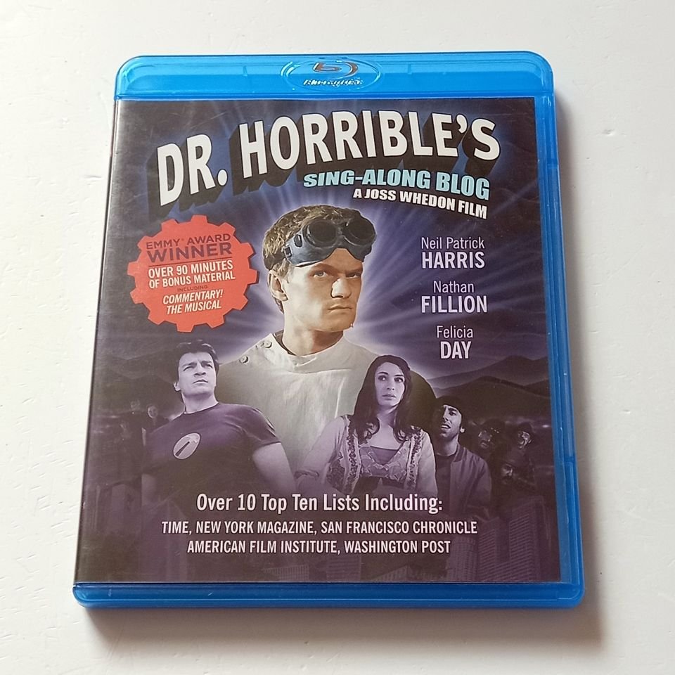 DR. HORRIBLE\'S SING-ALONG BLOG - NEIL PATRICK HARRIS, NATHAN FILLION - YÖN.: JOSS WHEDON -  BLU-RAY REGION FREE TR ALTYAZI YOKTUR 2.EL