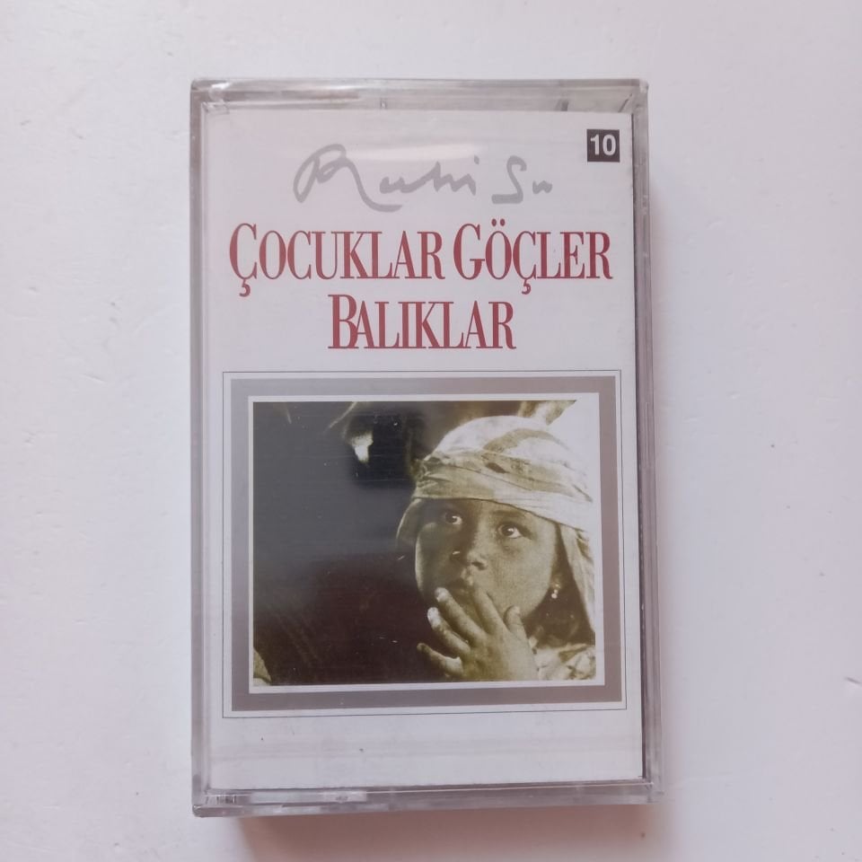 RUHİ SU - ÇOCUKLAR GÖÇLER BALIKLAR (1987) - KASET SIFIR