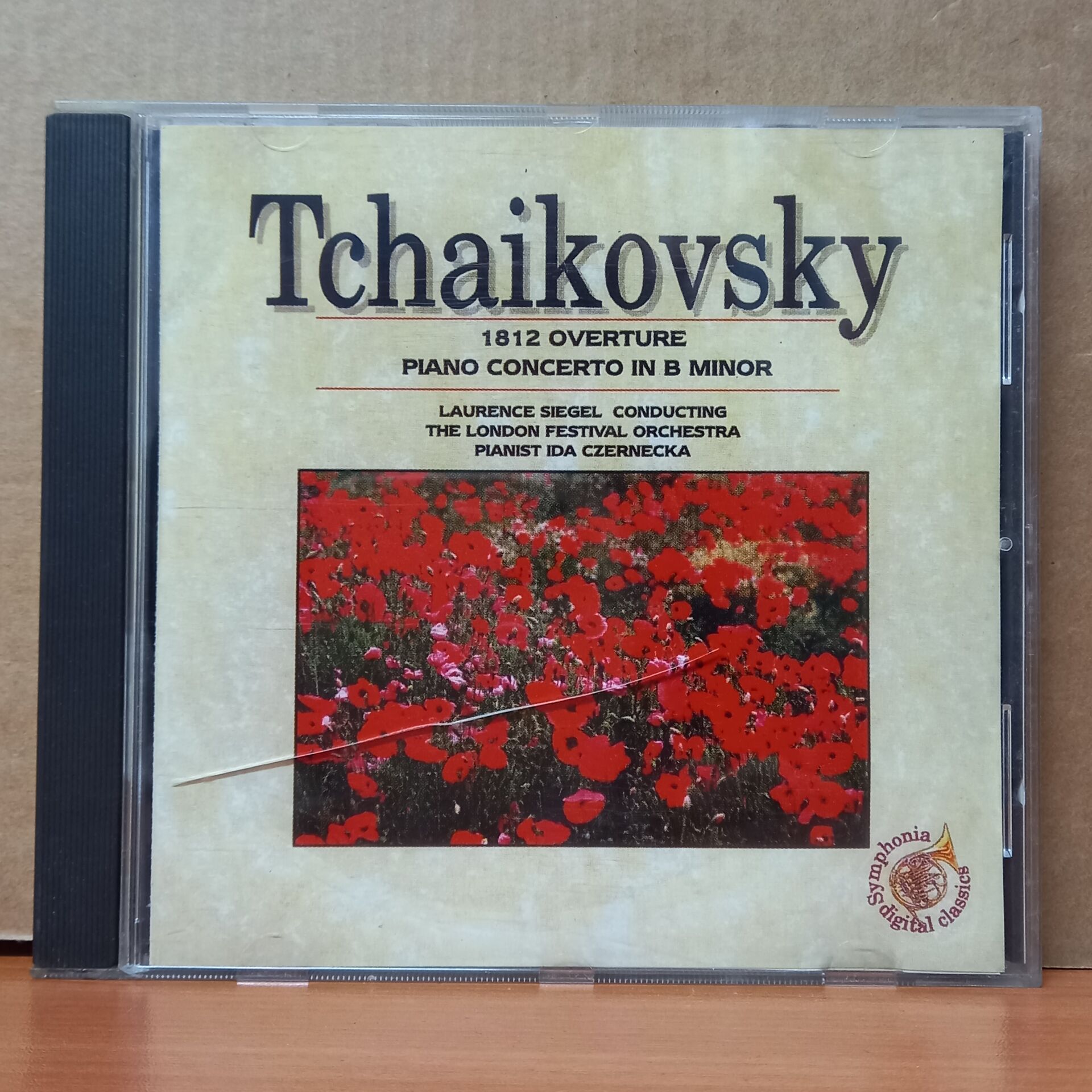 TCHAIKOVSKY - 1812 OVERTURE PIANO CONCERTO IN B MINOR / LAURENCE SIEGEL CONDUCTING THE LONDON FESTIVAL ORCHESTRA, PIANIST IDA CZERNECKA (1995) - CD 2.EL