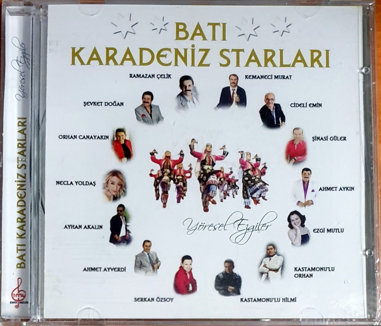 BATI KARADENİZ STARLARI / YÖRESEL EZGİLER / RAMAZAN ÇELİK, ŞEVKET DOĞAN, NECLA YOLDAŞ, SERKAN ÖZSOY, EZGİ MUTLU, AHMET AYKIN - CD EMİR MÜZİK SIFIR