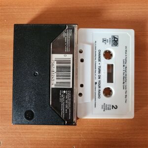 CHANGE - TURN ON YOUR RADIO (1985) - KASET MADE IN USA 2.EL