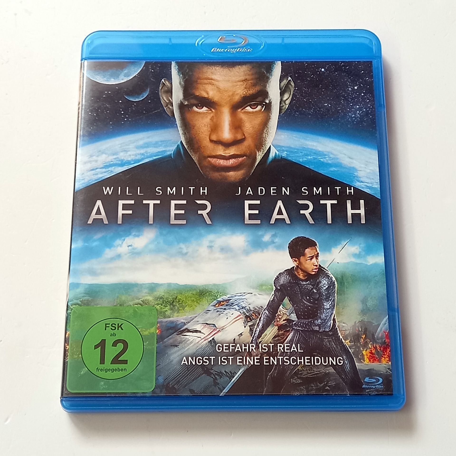 AFTER EARTH - WILL SMITH, JAYDEN SMITH, YÖN.: M. NIGHT SHYAMALAN - BLU-RAY 2.EL