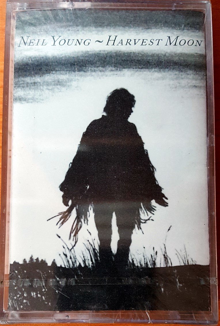 NEIL YOUNG - HARVEST MOON (1992) MMY CASSETTE MADE IN TURKEY ''NEW''
