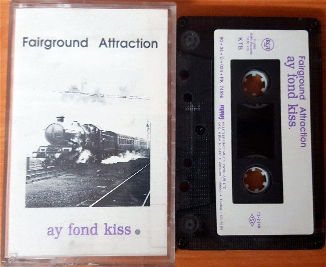 FAIRGROUND ATTRACTION - AY FOND KISS (1990) MMY CASSETTE MADE IN TURKEY ''USED'' PAPER LABEL