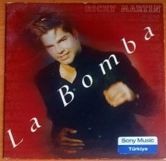 RICKY MARTIN - LA BOMBA (1998) - CD SINGLE 2.EL