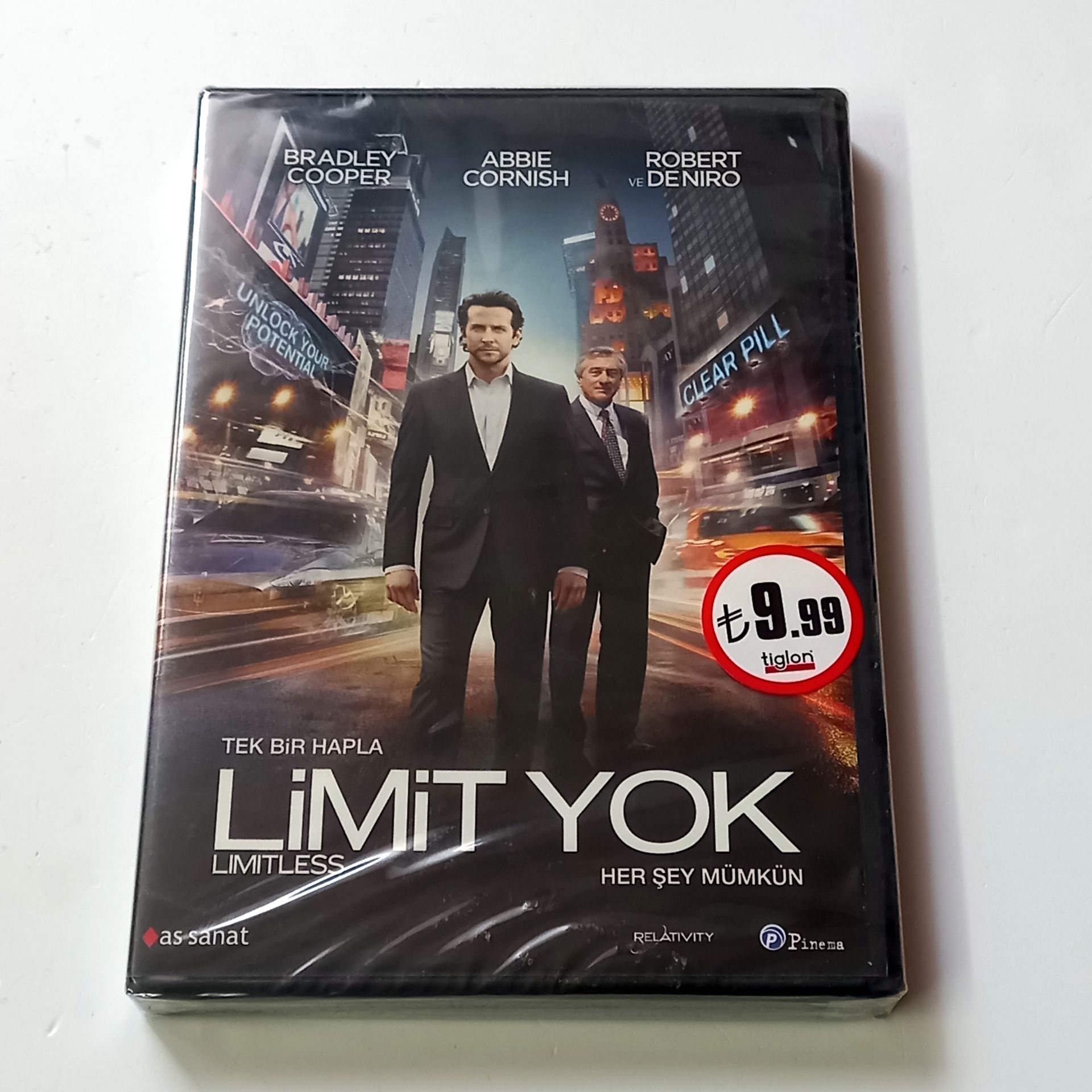LİMİT YOK / LIMITLESS - BRADLEY COOPER, ABBIE CORNISH, ROBERT DE NIRO, YÖN.: NEIL BURGER - DVD AMBALAJINDA SIFIR