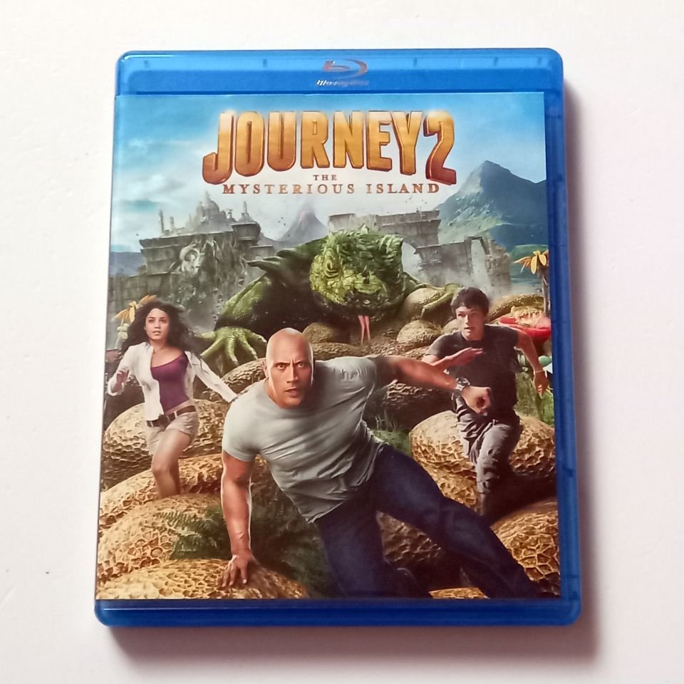 JOURNEY 2 THE MYSTERIOUS ISLAND - DWAYNE JOHNSON, MICHAEL CAINE, JOSH HUTCHERSON - YÖN.: BRAD PEYTON - BLU-RAY 2.EL 1. BÖLGE TR ALTYAZI YOKTUR