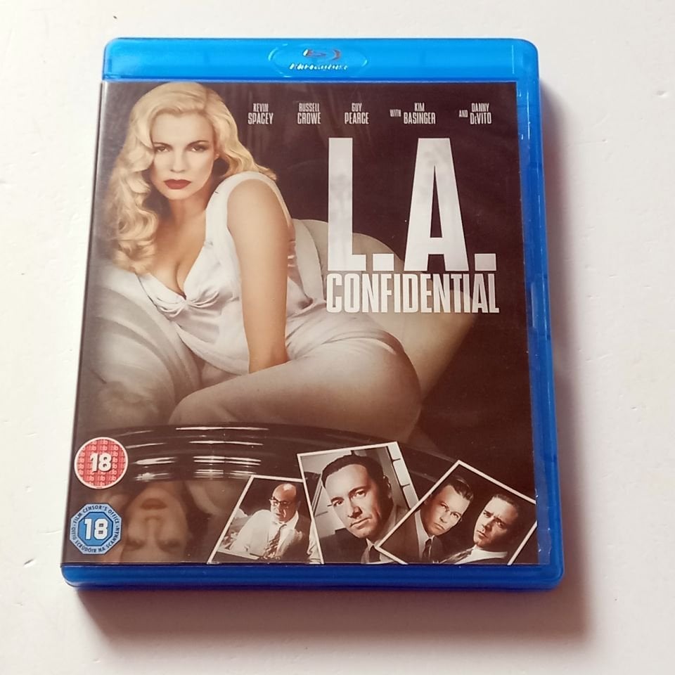 L.A. CONFIDENTIAL - KEVIN SPACEY, RUSSELL CROWE, KIM BASINGER - YÖN.: CURTIS HANSON - BLU-RAY REGION FREE TÜRKÇE ALTYAZI YOKTUR 2.EL