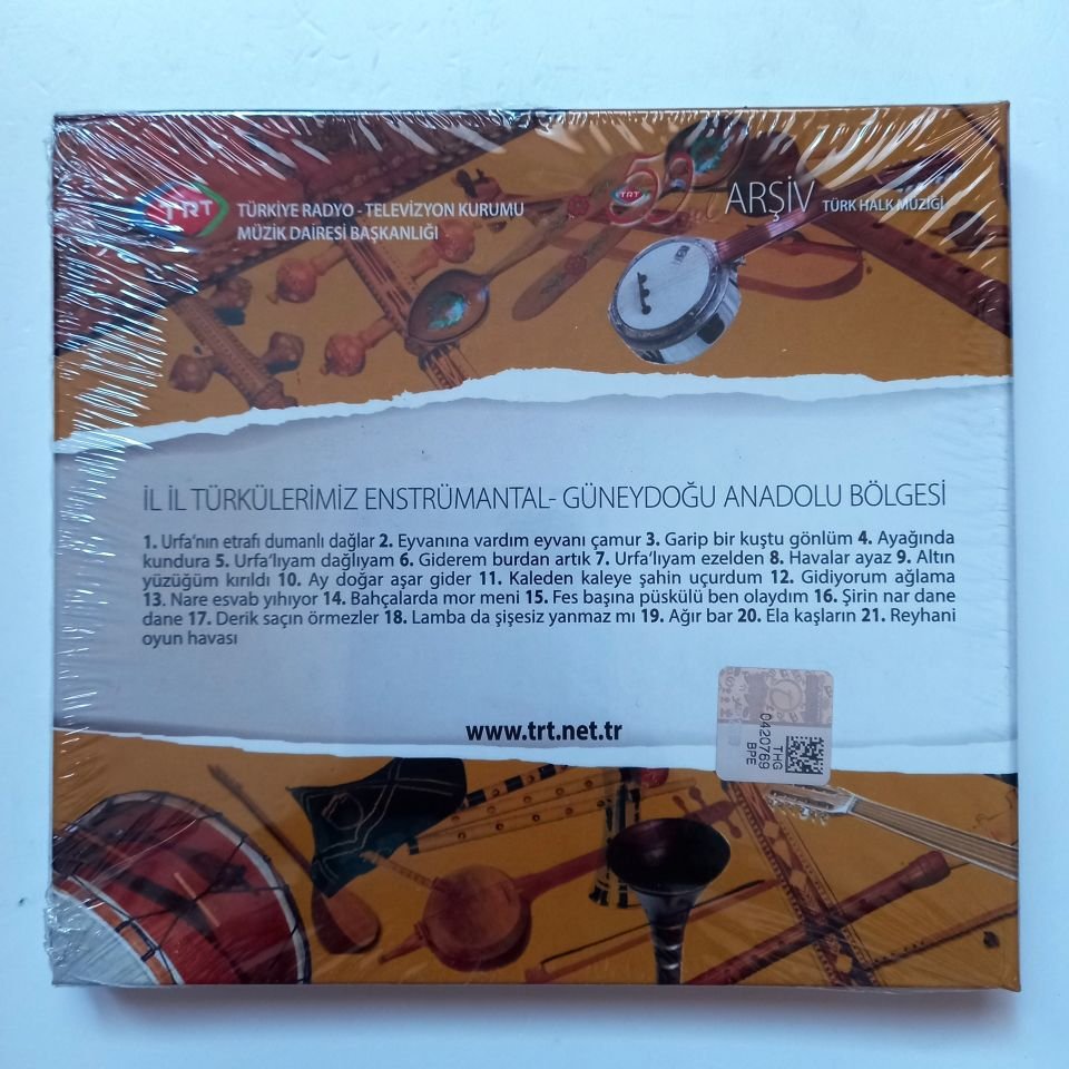 İL İL TÜRLÜLERİMİZ ENSTRÜMANTAL - GÜNEYDOĞU ANADOLU BÖLGESİ / TÜRK HALK MÜZİĞİ / TRT ARŞİV SERİSİ 261 - CD SIFIR