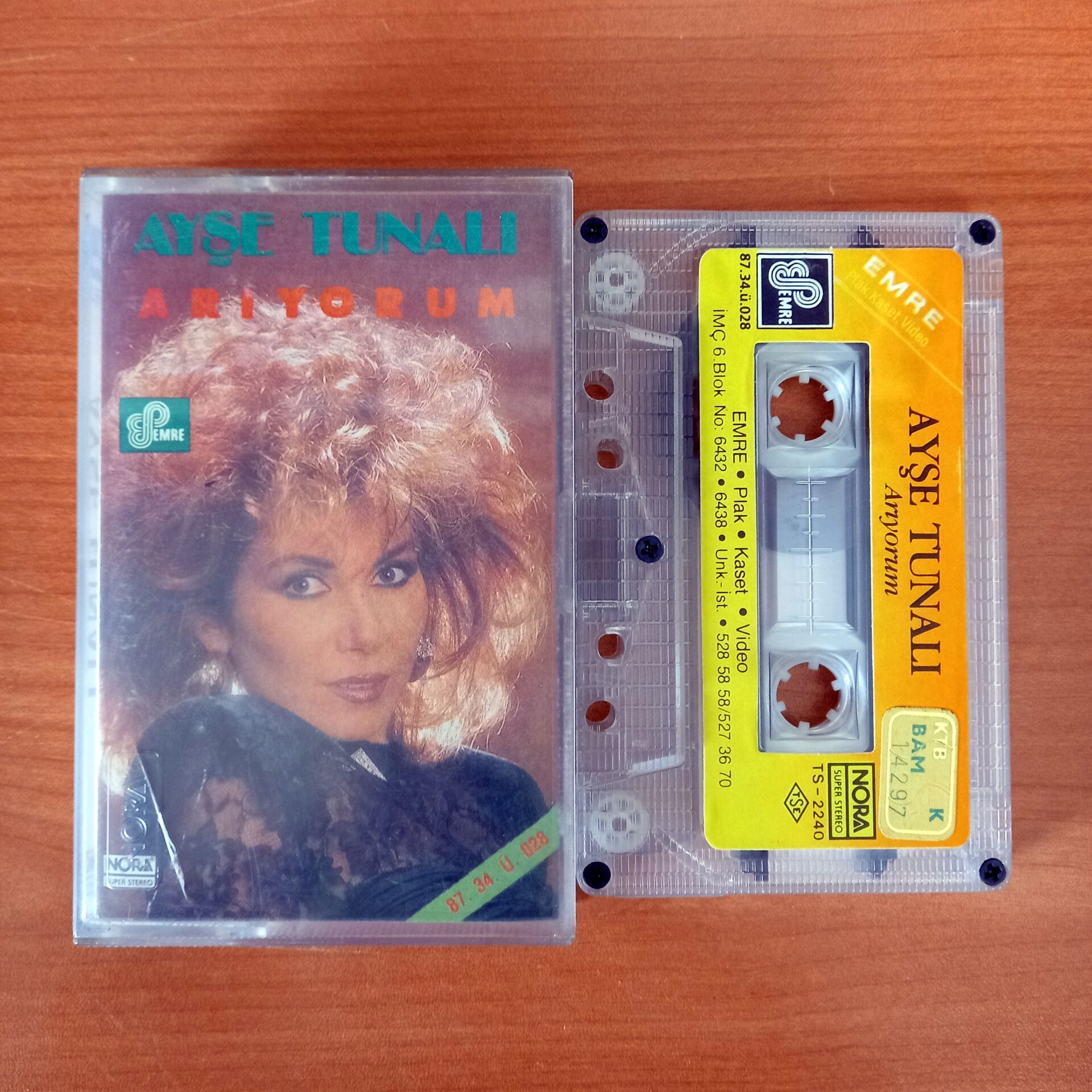 AYŞE TUNALI - ARIYORUM (1987) - KASET 2.EL