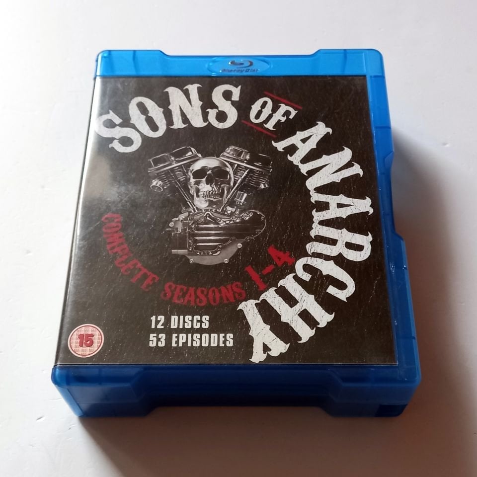 SONS OF ANARCHY: COMPLETE SEASONS 1-4 - 12 X BLU-RAY TWELVE-DISC SET REGION A,B TÜRKÇE ALTYAZI YOKTUR 2.EL